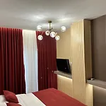 Delux 103 Tirana