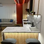 Delux 103 Apartment *